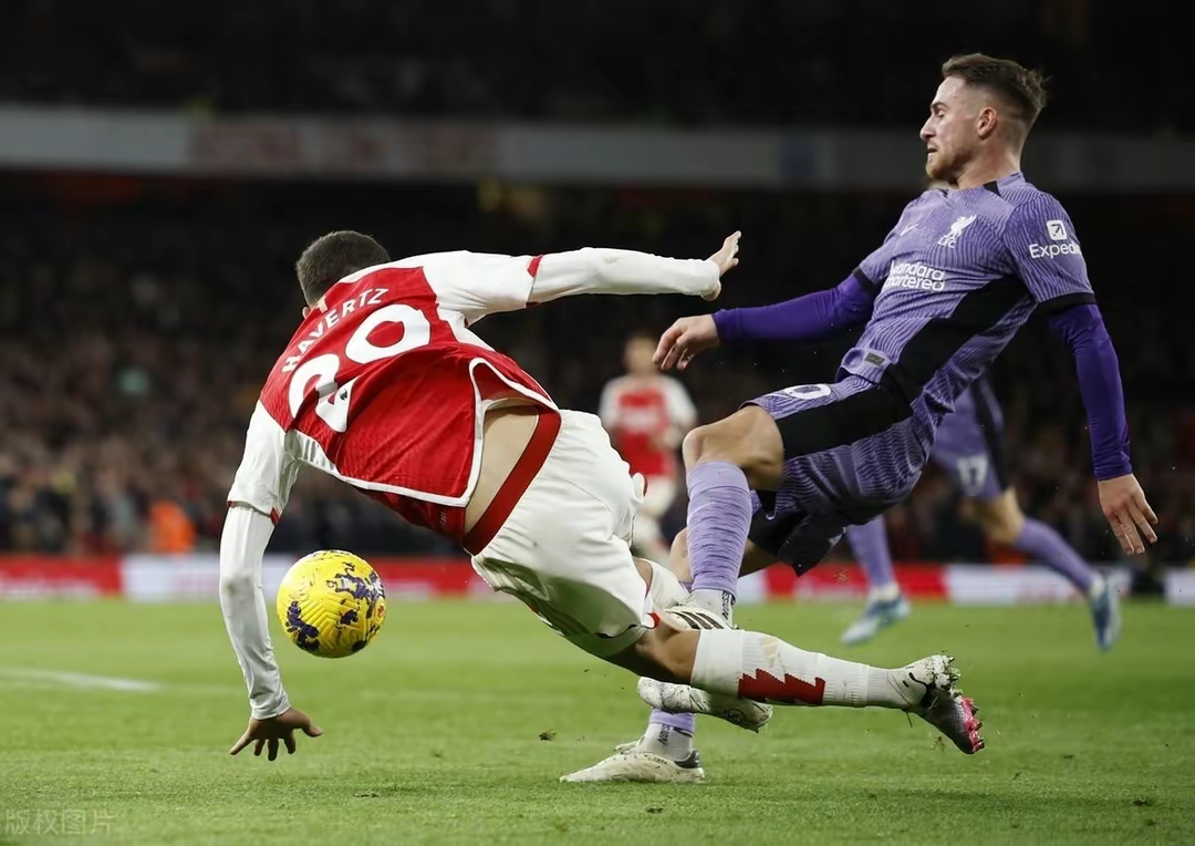 线上随时随地玩-英超阿利森送点 利物浦01主场68场